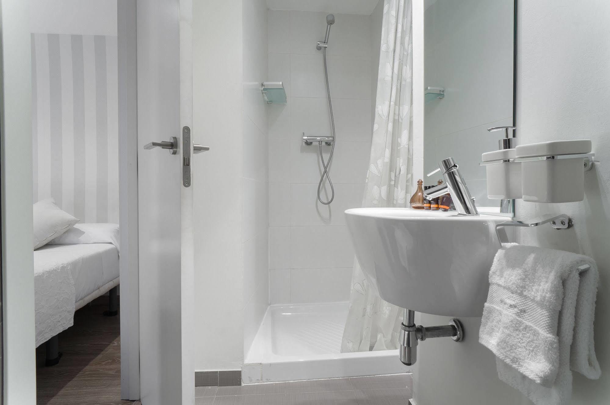 Kirei Apartment Sombrereria Valencia Ngoại thất bức ảnh