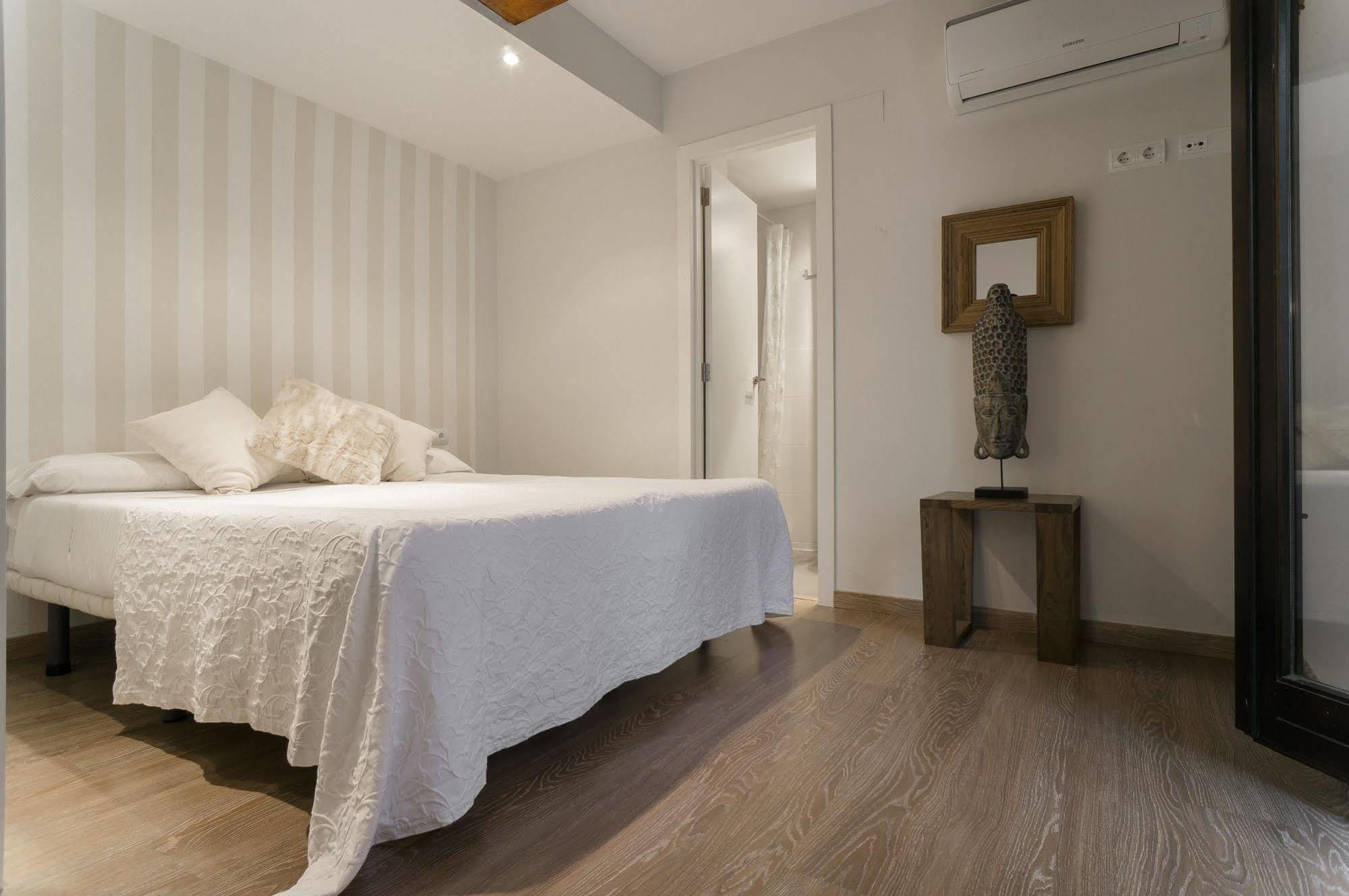 Kirei Apartment Sombrereria Valencia Ngoại thất bức ảnh